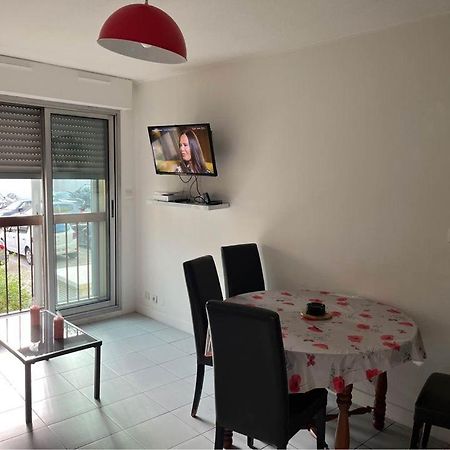 Superbe Appartement Au Bord De Plage Cros De Cagnes Kültér fotó