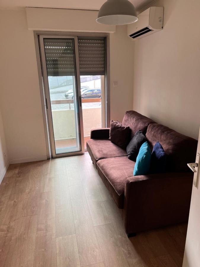 Superbe Appartement Au Bord De Plage Cros De Cagnes Kültér fotó