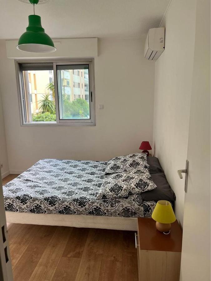 Superbe Appartement Au Bord De Plage Cros De Cagnes Kültér fotó